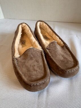 UGG Ansley Slippers Womens 6 Brown Suede Shearling Cozy Moccasin